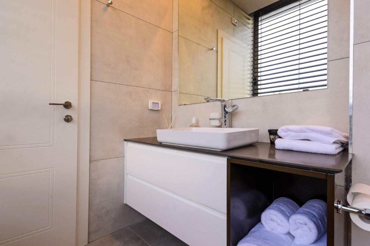Luxury Suites By Notaly Ariel Haifa Exterior foto